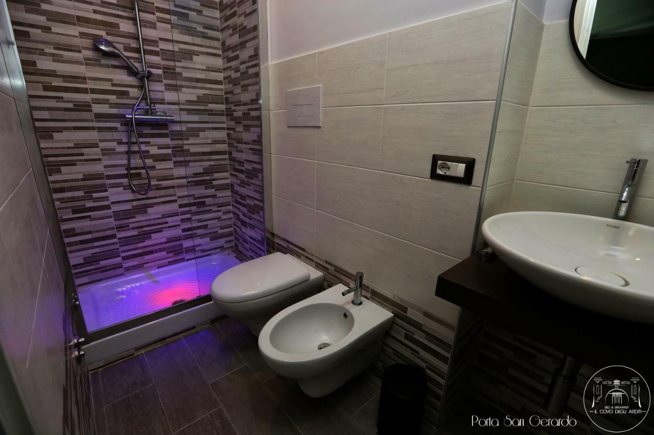 Il Covo Degli Arditi B&B Potenza Buitenkant foto